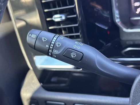 Used 2023 GMC Sierra 1500 SLT w/ SLT Premium Package image 25