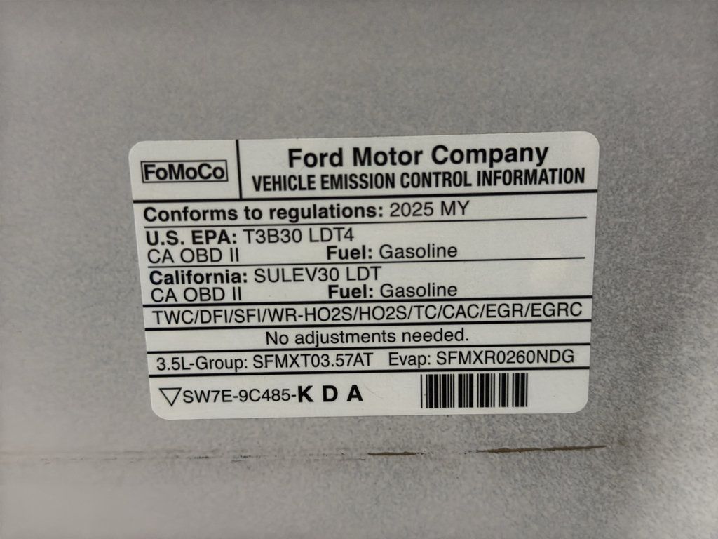 Used 2025 Ford F150 Lariat AWD/4WD image 37