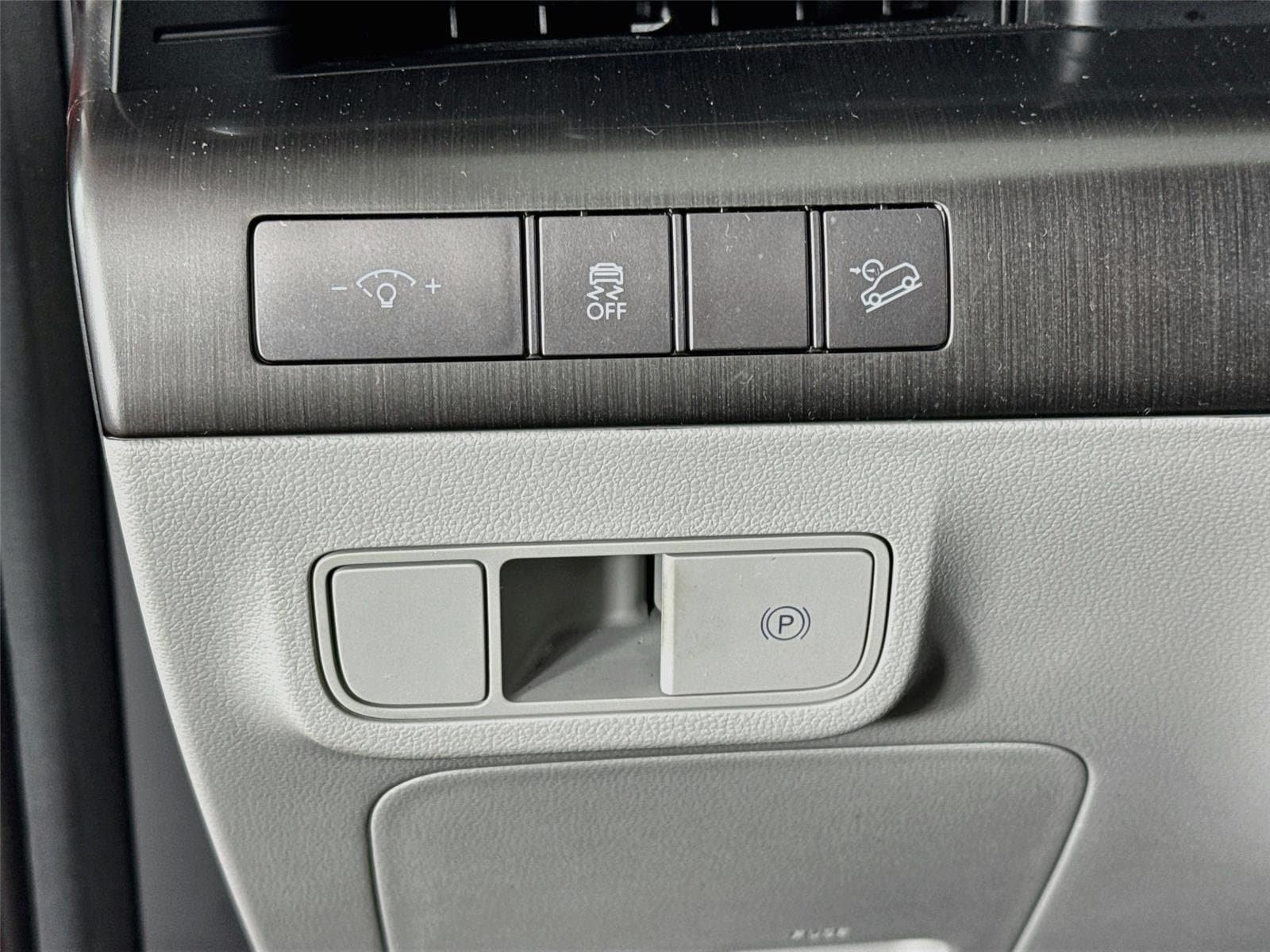 Certified 2024 Hyundai Kona SEL FWD image 10