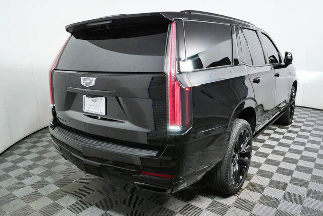 Certified 2026 Cadillac Escalade Platinum Sport w/ LPO, ONYX Package AWD/4WD image 3