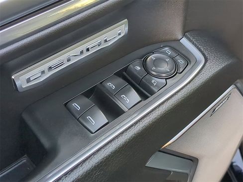 Used 2024 GMC Sierra 1500 Denali image 27