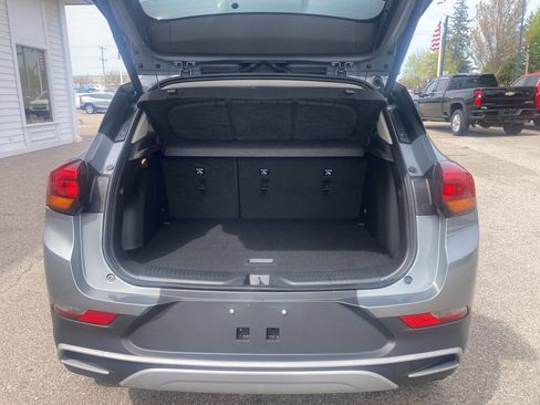 Certified 2024 Buick Encore GX Preferred FWD image 9