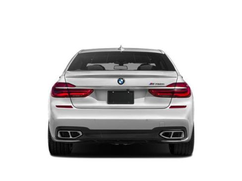 Used 2019 BMW M760i xDrive w/ Luxury Rear Seating Package AWD/4WD image 8