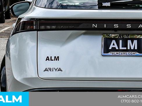 Used 2024 Nissan Ariya FWD image 13