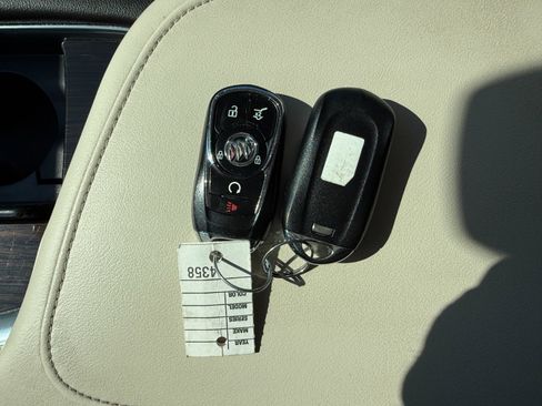 Used 2023 Buick Enclave Essence w/ Experience Buick Package image 40