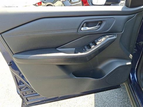 Certified 2024 Nissan Rogue SV w/ SV Premium Package FWD image 14