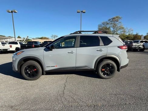 New 2026 Nissan Rogue SV image 8