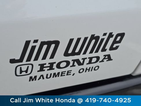Used 2023 Honda HR-V EX-L image 12