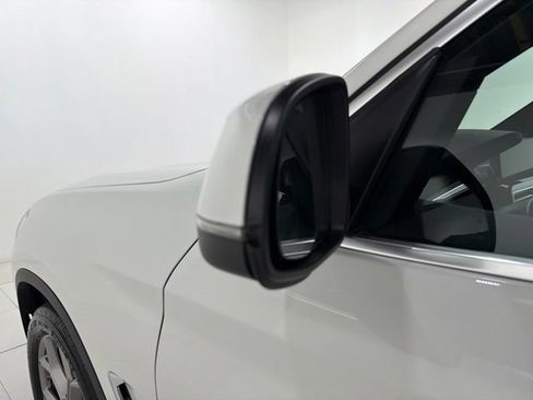 Used 2024 BMW X3 xDrive30i w/ Convenience Package AWD/4WD image 9