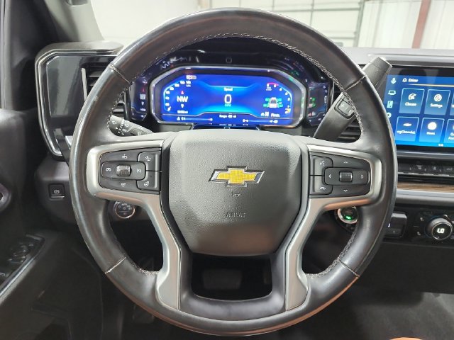 Used 2025 Chevrolet Silverado 2500 LT AWD/4WD image 22