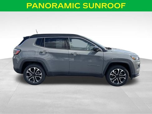 Used 2024 Jeep Compass Limited w/ Sun and Sound Group AWD/4WD image 6