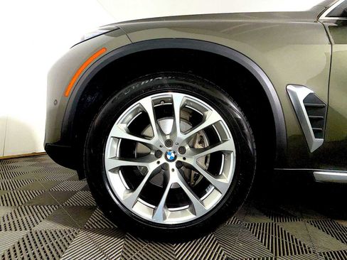 Certified 2024 BMW X5 xDrive40i w/ Premium Package AWD/4WD image 8