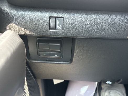Used 2026 Chevrolet Colorado W/T w/ WT Custom Package RWD image 42