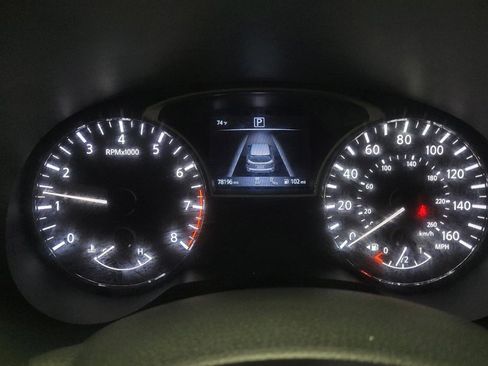 Used 2020 Nissan Pathfinder SL FWD image 23
