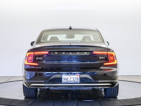 Certified 2023 Volvo S90 B6 Plus AWD/4WD image 3