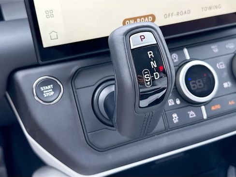 New 2026 Land Rover Defender 110 X-Dynamic SE AWD/4WD image 29