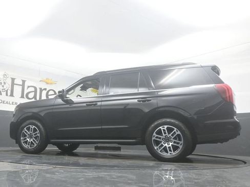 Used 2025 Ford Expedition Active AWD/4WD image 59