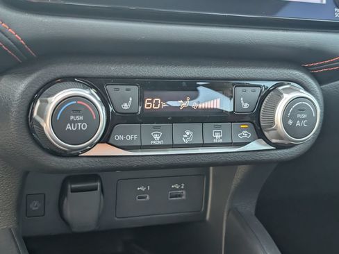 Used 2025 Nissan Versa SR w/ Trunk Package FWD image 16