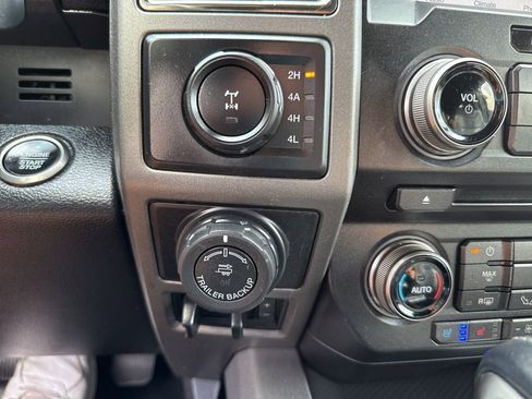 Used 2017 Ford F150 Raptor w/ Equipment Group 802A Luxury image 37