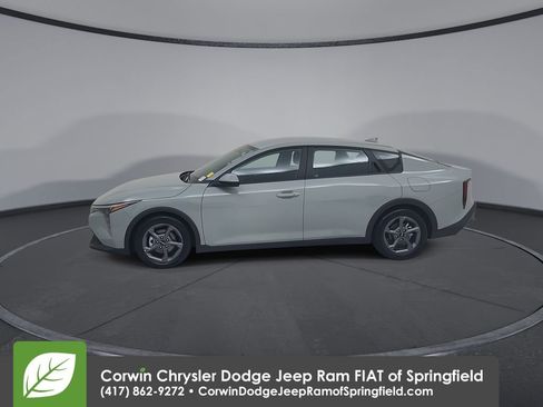 Used 2025 Kia K4 FWD image 8