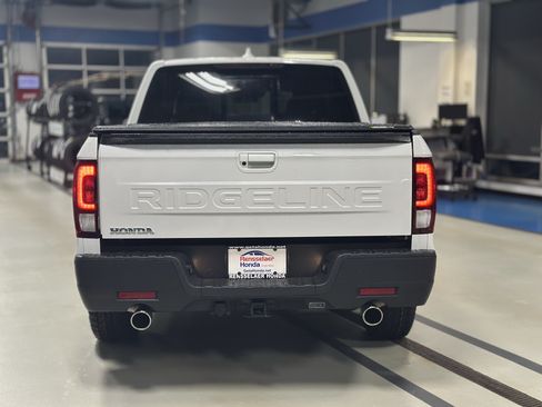 Used 2024 Honda Ridgeline RTL image 6