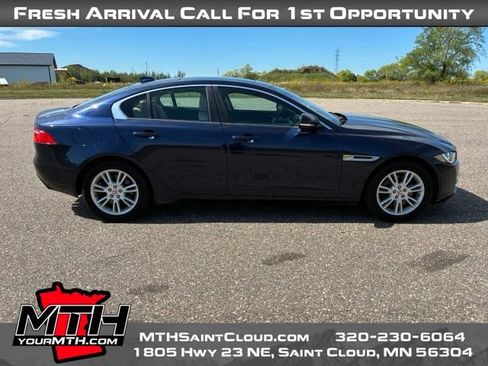 Used 2018 Jaguar XE Premium AWD/4WD image 1