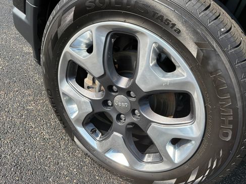 Used 2020 Jeep Compass Limited AWD/4WD image 9