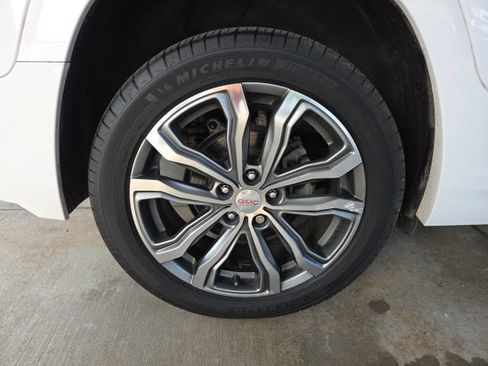 Used 2020 GMC Terrain Denali w/ GMC Pro Grade Package AWD/4WD image 74