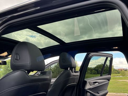 Used 2023 BMW X3 xDrive30i w/ Premium Package image 40