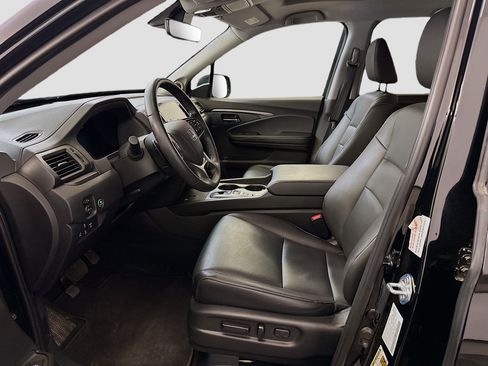 Used 2025 Honda Ridgeline RTL image 13