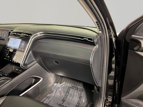 Certified 2023 Hyundai Tucson Limited AWD/4WD image 25