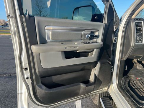 Used 2016 RAM 2500 Big Horn AWD/4WD image 11