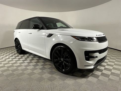 Used 2025 Land Rover Range Rover Sport Dynamic SE image 6