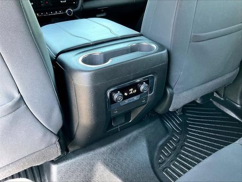 Certified 2025 Chevrolet Suburban LS AWD/4WD image 12