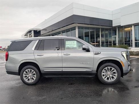 New 2026 GMC Yukon Denali image 3