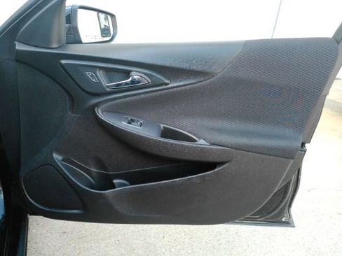 Used 2023 Chevrolet Malibu LT w/ Redline Edition FWD image 19
