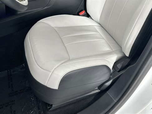 Certified 2023 Land Rover Range Rover Sport SE Dynamic image 17