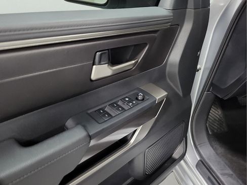 Certified 2025 Toyota Tundra SR5 AWD/4WD image 10