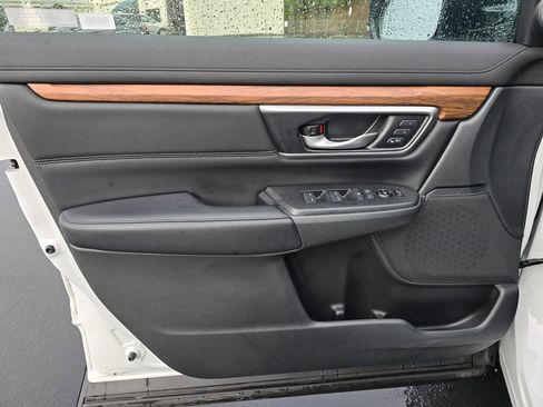 Certified 2021 Honda CR-V Touring image 10