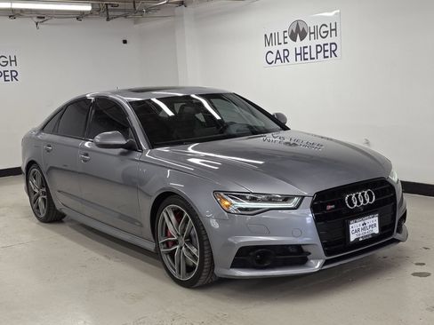 Used 2017 Audi S6 Prestige w/ S6 Sport Package AWD/4WD image 4