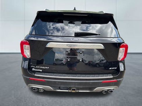 Used 2021 Ford Explorer Platinum AWD/4WD image 3