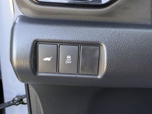 Used 2024 Honda Pilot Touring image 23