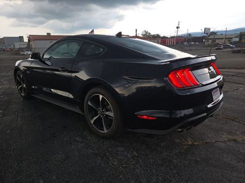 Used 2021 Ford Mustang GT RWD image 7