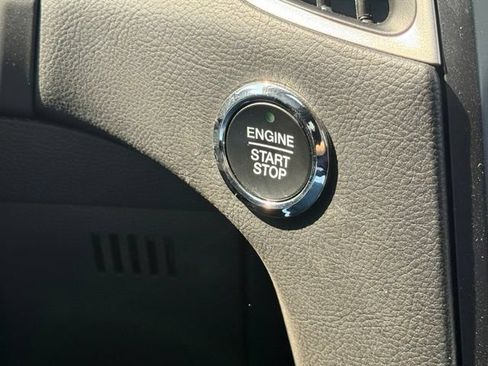 Used 2024 Ford Edge SEL AWD/4WD image 22