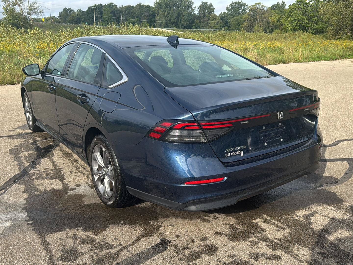 Used 2024 Honda Accord EX image 3