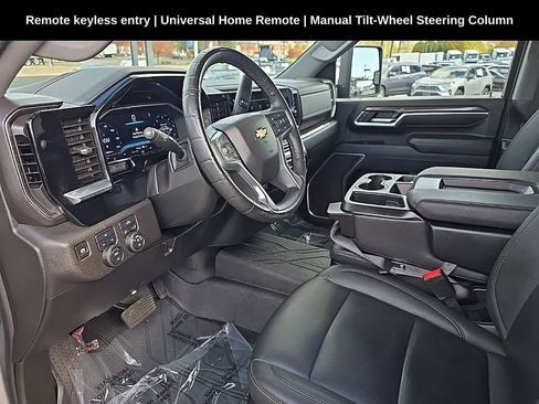 Used 2024 Chevrolet Silverado 2500 LT w/ Convenience Package image 11