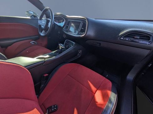 Used 2015 Dodge Challenger R/T Scat Pack w/ Leather Interior Group image 21