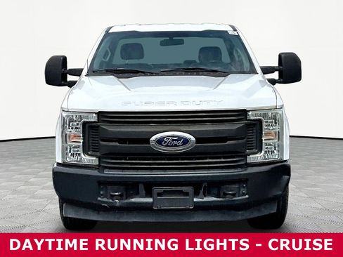 Used 2017 Ford F250 XL RWD image 2
