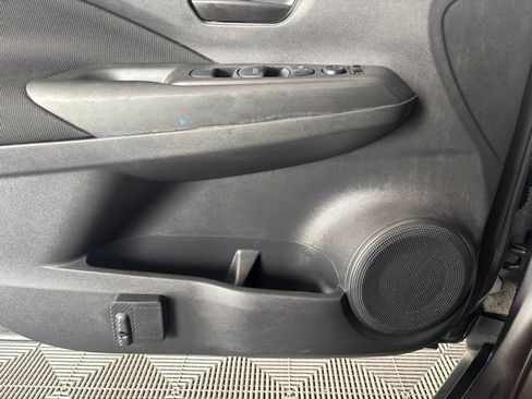 Used 2021 Nissan Kicks S FWD image 16