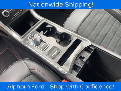 Used 2024 Ford Edge ST-Line AWD/4WD image 9
